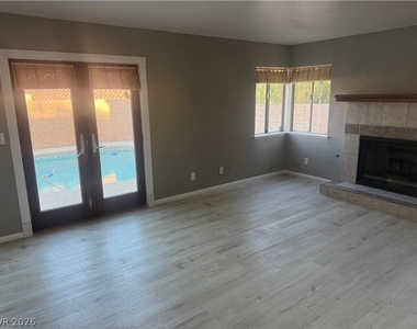 3204 Mariner Bay Street - Photo Thumbnail 1