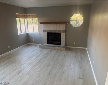 3204 Mariner Bay Street - Photo Thumbnail 12