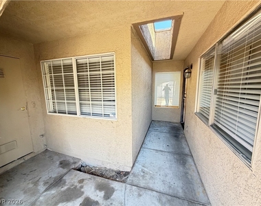 3517 Folage Drive - Photo Thumbnail 2