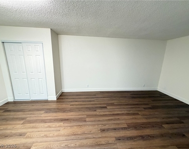 3517 Folage Drive - Photo Thumbnail 6