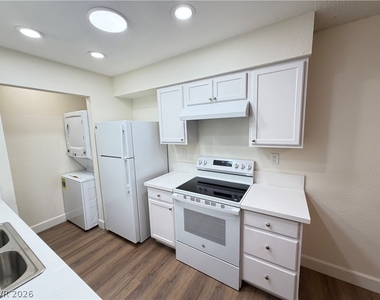3517 Folage Drive - Photo Thumbnail 22