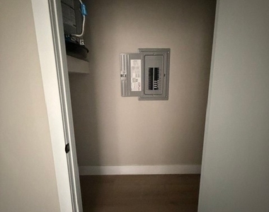 1341 E Arrowhead Street - Photo Thumbnail 14
