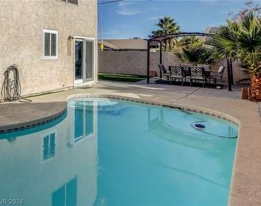 7301 Casa Solar Court - Photo Thumbnail 2