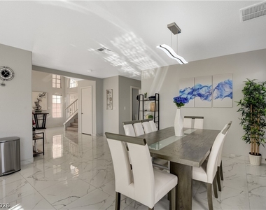 7301 Casa Solar Court - Photo Thumbnail 10