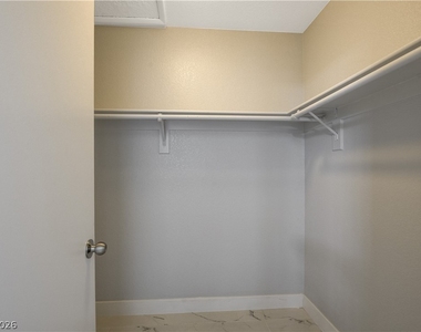 7301 Casa Solar Court - Photo Thumbnail 16