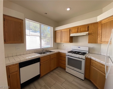 5155 W Tropicana Avenue - Photo Thumbnail 4