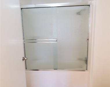 8070 W Russell Road - Photo Thumbnail 6