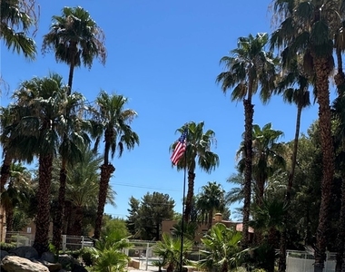 5146 S Jones Bl Boulevard - Photo Thumbnail 1