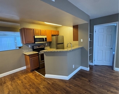 5146 S Jones Bl Boulevard - Photo Thumbnail 19