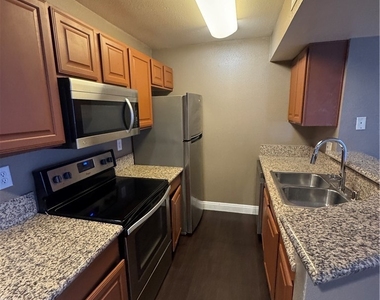 5146 S Jones Bl Boulevard - Photo Thumbnail 16