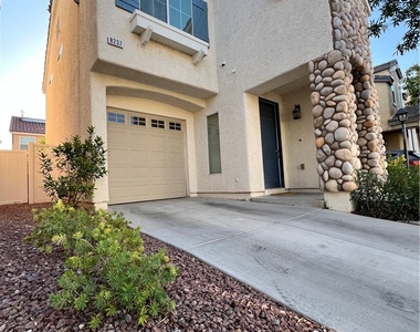8237 Golden Flowers Street - Photo Thumbnail 44