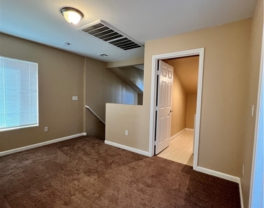 8237 Golden Flowers Street - Photo Thumbnail 12