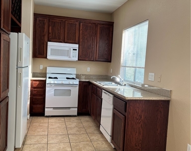 8237 Golden Flowers Street - Photo Thumbnail 3