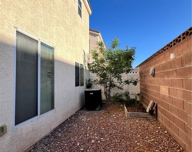 8237 Golden Flowers Street - Photo Thumbnail 45