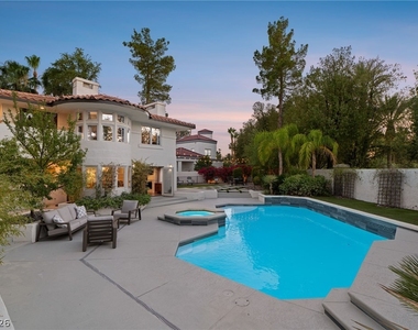 2233 Versailles Court - Photo Thumbnail 15