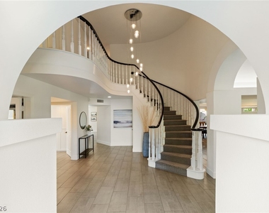 2233 Versailles Court - Photo Thumbnail 25