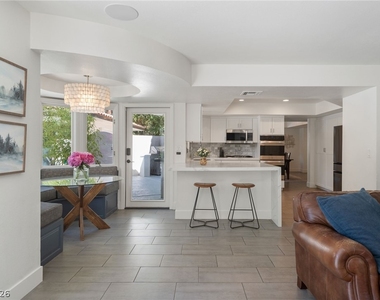 2233 Versailles Court - Photo Thumbnail 42