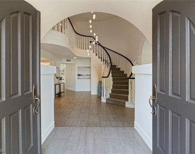 2233 Versailles Court - Photo Thumbnail 24