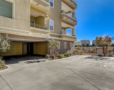 9133 Las Manaitas Avenue - Photo Thumbnail 38