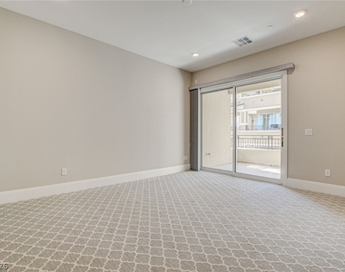 9133 Las Manaitas Avenue - Photo Thumbnail 19