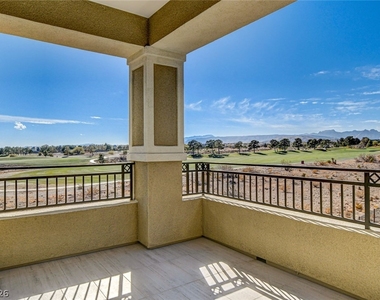 9133 Las Manaitas Avenue - Photo Thumbnail 52