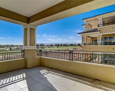 9133 Las Manaitas Avenue - Photo Thumbnail 37