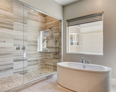 9133 Las Manaitas Avenue - Photo Thumbnail 24