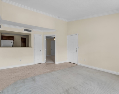 8101 W Flamingo Road - Photo Thumbnail 5