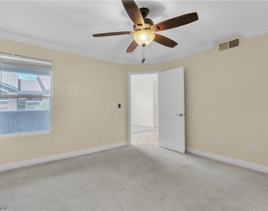 8101 W Flamingo Road - Photo Thumbnail 10