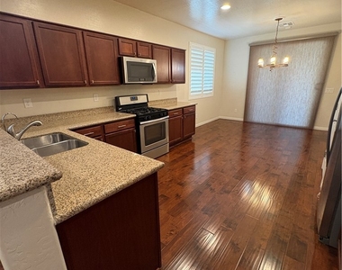 146 White Mule Avenue - Photo Thumbnail 1