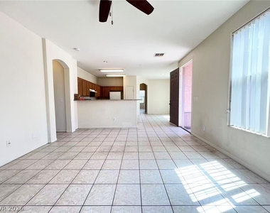4929 Droubay Drive - Photo Thumbnail 4