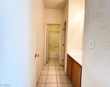 4929 Droubay Drive - Photo Thumbnail 14