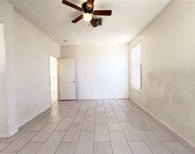 4929 Droubay Drive - Photo Thumbnail 10