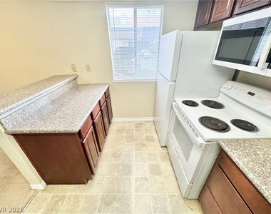4361 Alexis Drive - Photo Thumbnail 6