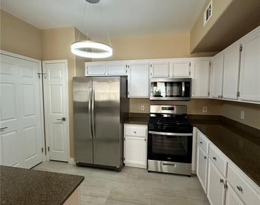 9975 Peace Way - Photo Thumbnail 8