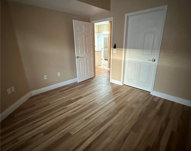 9975 Peace Way - Photo Thumbnail 15
