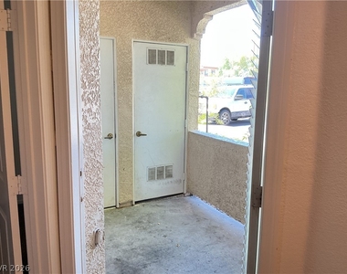 3400 Cabana Drive - Photo Thumbnail 15