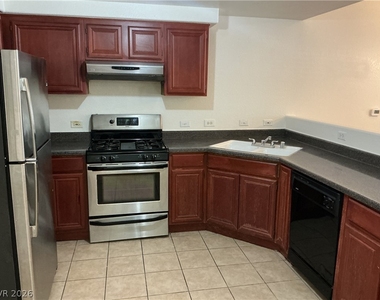 3400 Cabana Drive - Photo Thumbnail 3