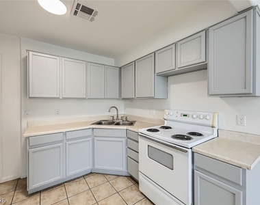 2133 Ellis Street - Photo Thumbnail 8