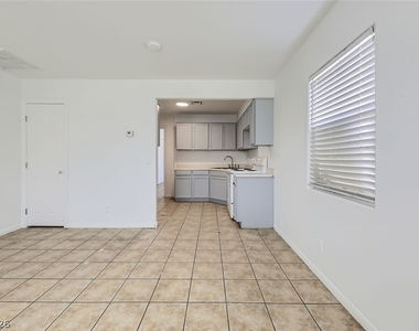 2133 Ellis Street - Photo Thumbnail 5