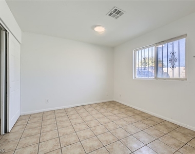 2133 Ellis Street - Photo Thumbnail 11