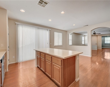4421 Desert Home Avenue - Photo Thumbnail 20