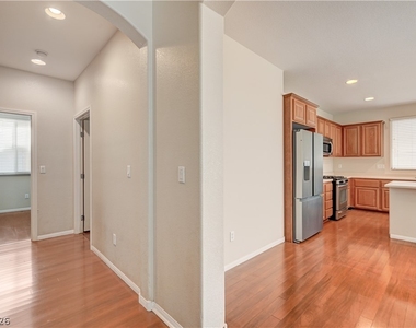 4421 Desert Home Avenue - Photo Thumbnail 22