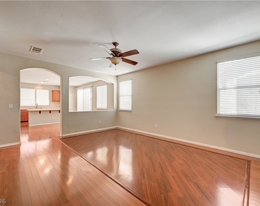 4421 Desert Home Avenue - Photo Thumbnail 11