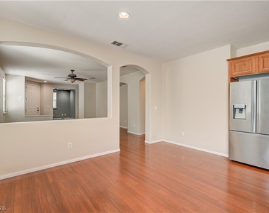 4421 Desert Home Avenue - Photo Thumbnail 14