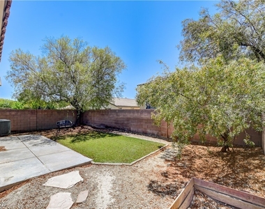4421 Desert Home Avenue - Photo Thumbnail 44