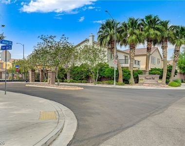 4421 Desert Home Avenue - Photo Thumbnail 48