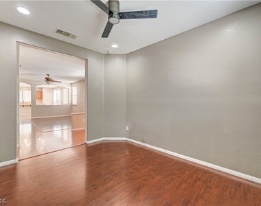 4421 Desert Home Avenue - Photo Thumbnail 5