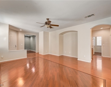 4421 Desert Home Avenue - Photo Thumbnail 9