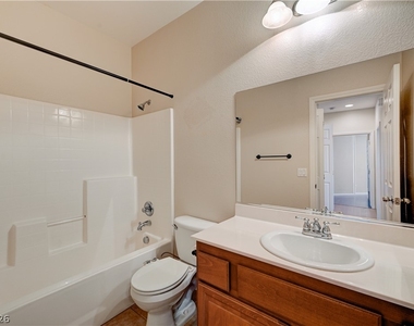 4421 Desert Home Avenue - Photo Thumbnail 40